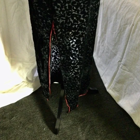 Vintage CITY  of SHANGHAI 100% Silk Black w/ red trim L - Picture 3 of 13